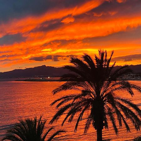 Marbella Apartment Cambrils Bagian luar foto