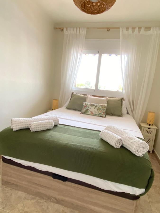 Marbella Apartment Cambrils Bagian luar foto
