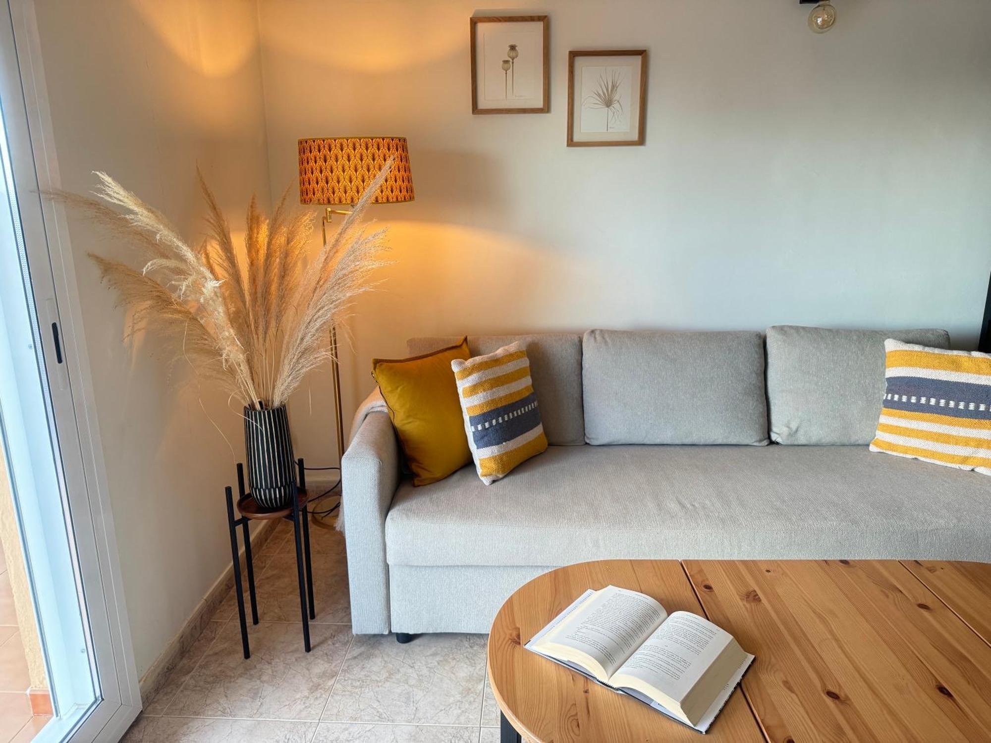 Marbella Apartment Cambrils Bagian luar foto
